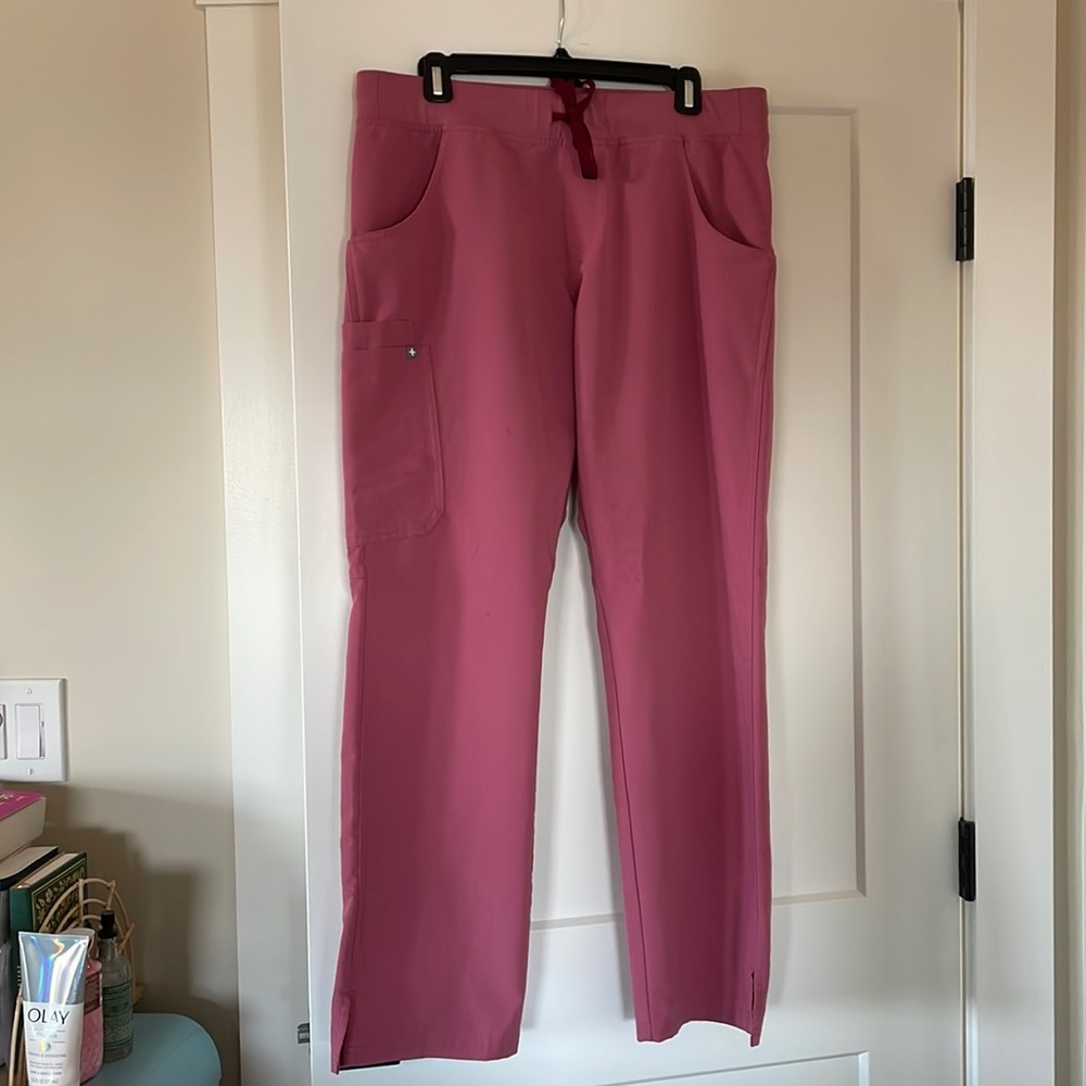 Figs Kade Cargo Pant scrub rose quartz